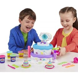Набор Праздничный торт Play-Doh A7401
