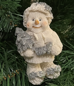Украшение новогоднее полистоун снеговик с елкой 9 см Н62421 белый